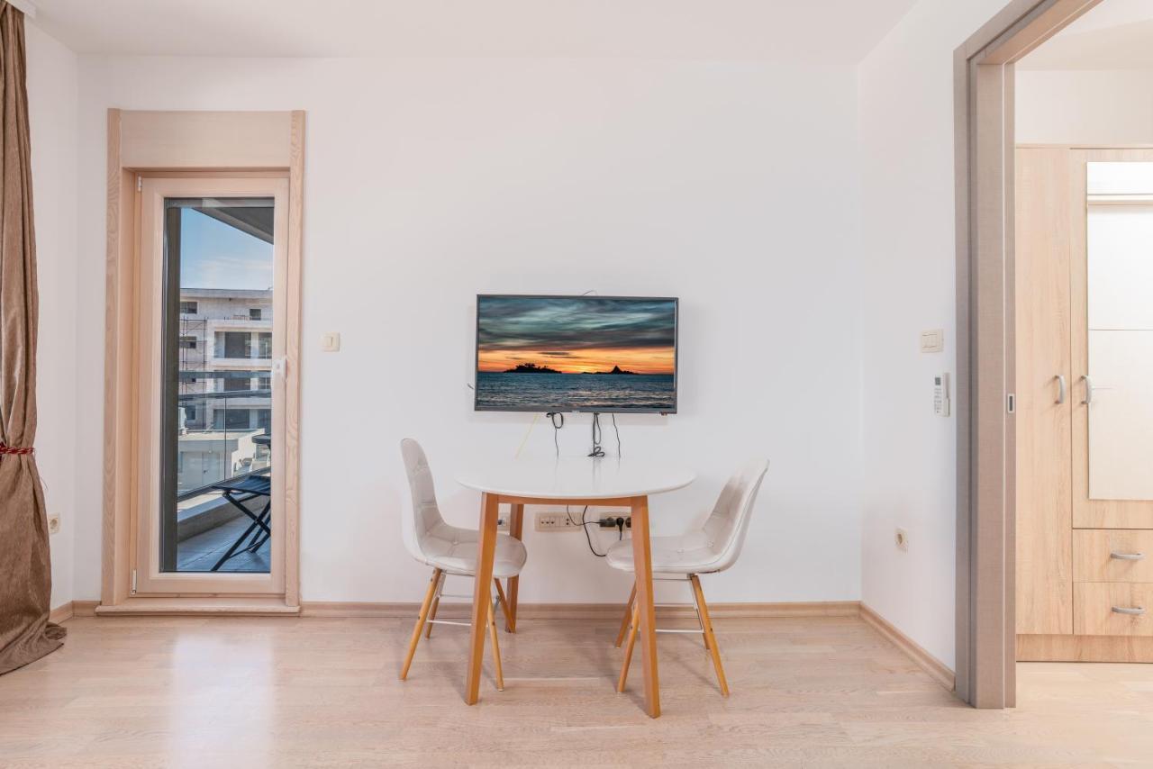 Fontana Mediteran Properties Budva Exterior photo